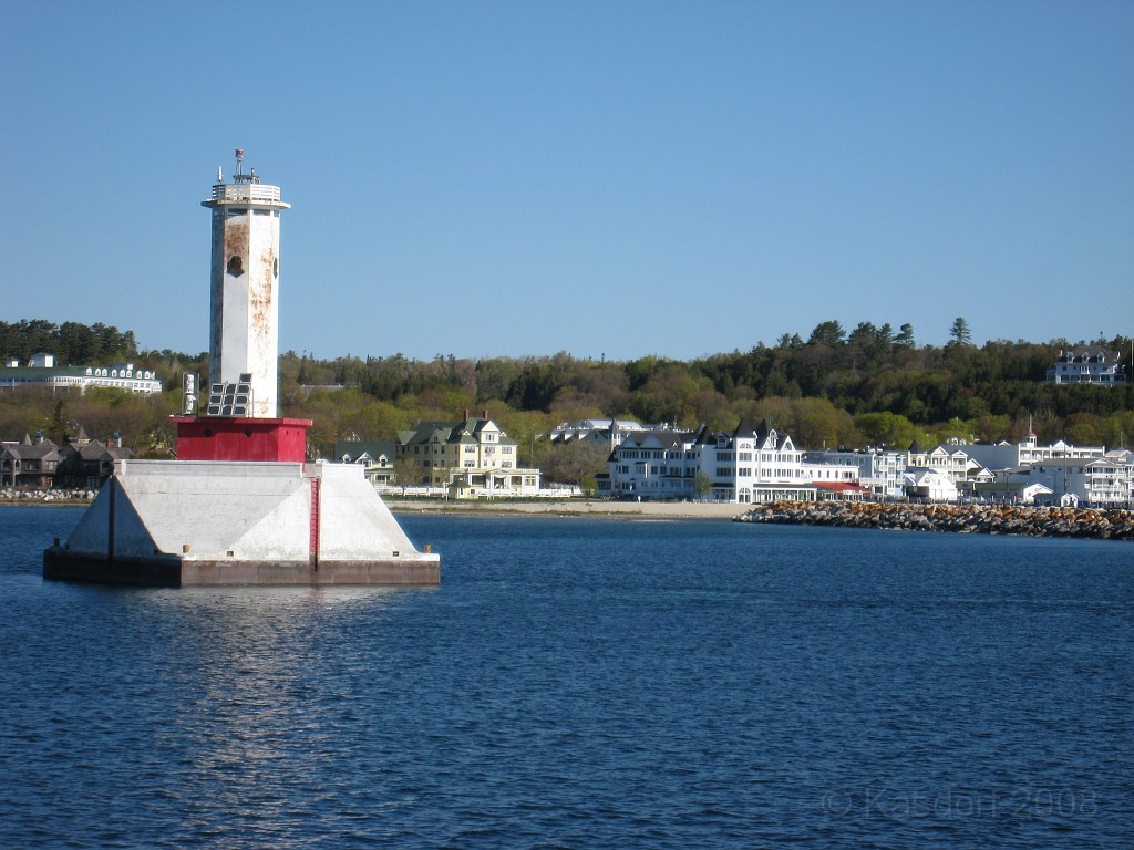 Mackinaw Island Area May 2008 0196.jpg - May 24 2008 a trip to Mackinac City for a 5 M race and a visit to Mackinac Island. A day to the UP, Paradise, Whitefish Point and Tahquamen Falls. This was followed by trips to Petoskey and Charlevoix.
